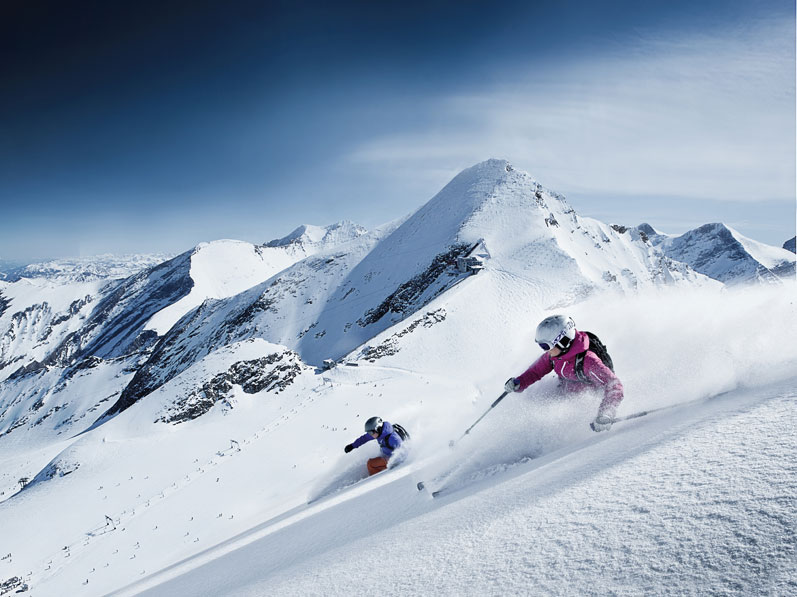 Skiing on Kitzsteinhorn Glacier